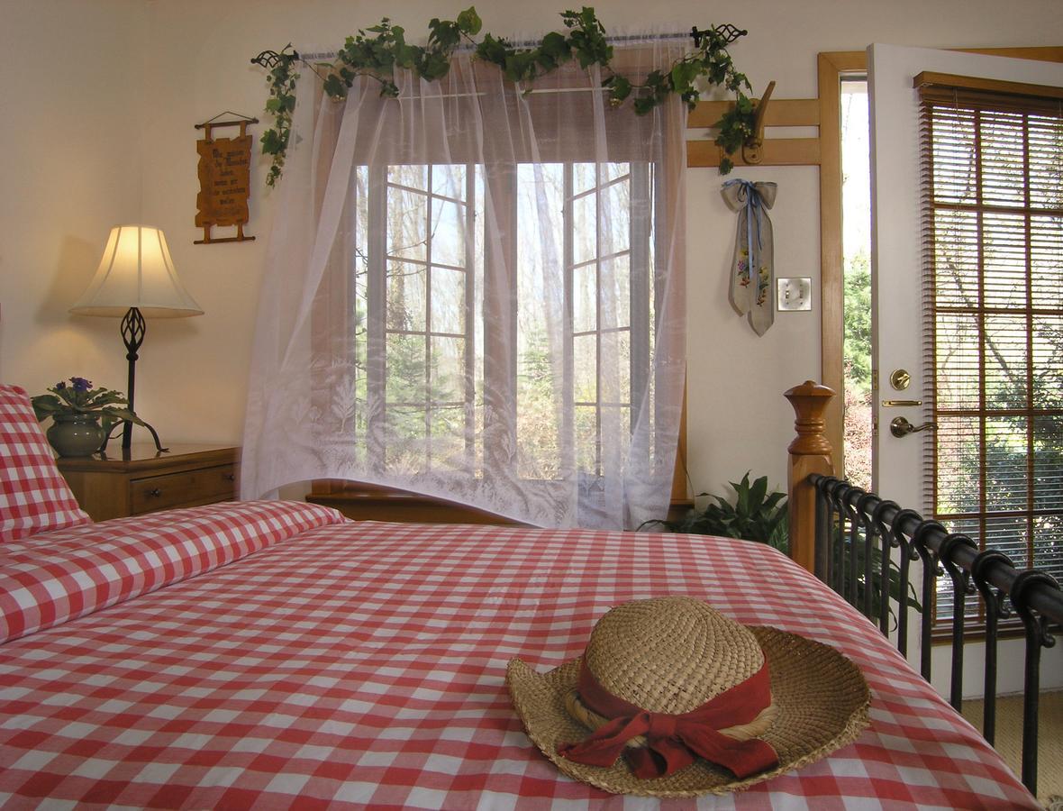Swiss Woods Bed And Breakfast Lititz Extérieur photo